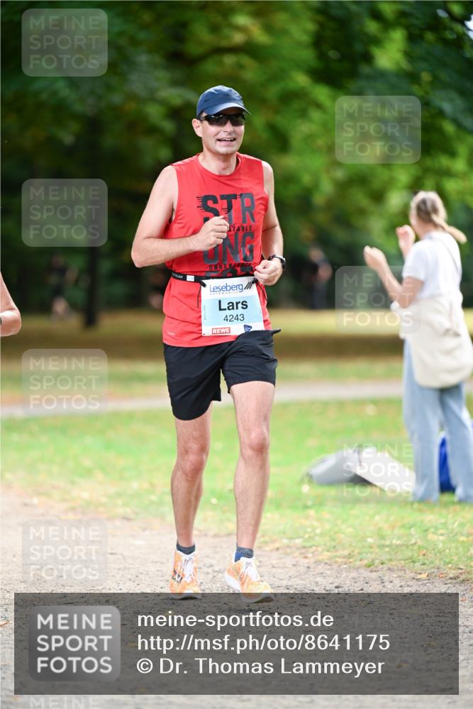 31.08.2025 - 21. Blankeneser Heldenlauf Dr. Thomas Lammeyer http://msf.ph/oto/8641175 31.08.2025 11:02:30 Laufen 4243 meine-sportfotos.de