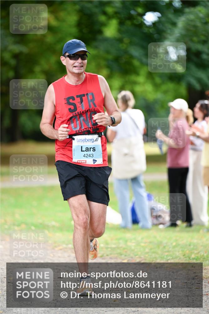 31.08.2025 - 21. Blankeneser Heldenlauf Dr. Thomas Lammeyer http://msf.ph/oto/8641181 31.08.2025 11:02:31 Laufen 4243 meine-sportfotos.de
