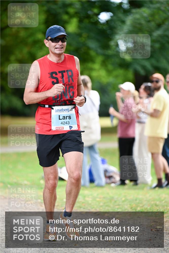 31.08.2025 - 21. Blankeneser Heldenlauf Dr. Thomas Lammeyer http://msf.ph/oto/8641182 31.08.2025 11:02:31 Laufen 4243 meine-sportfotos.de