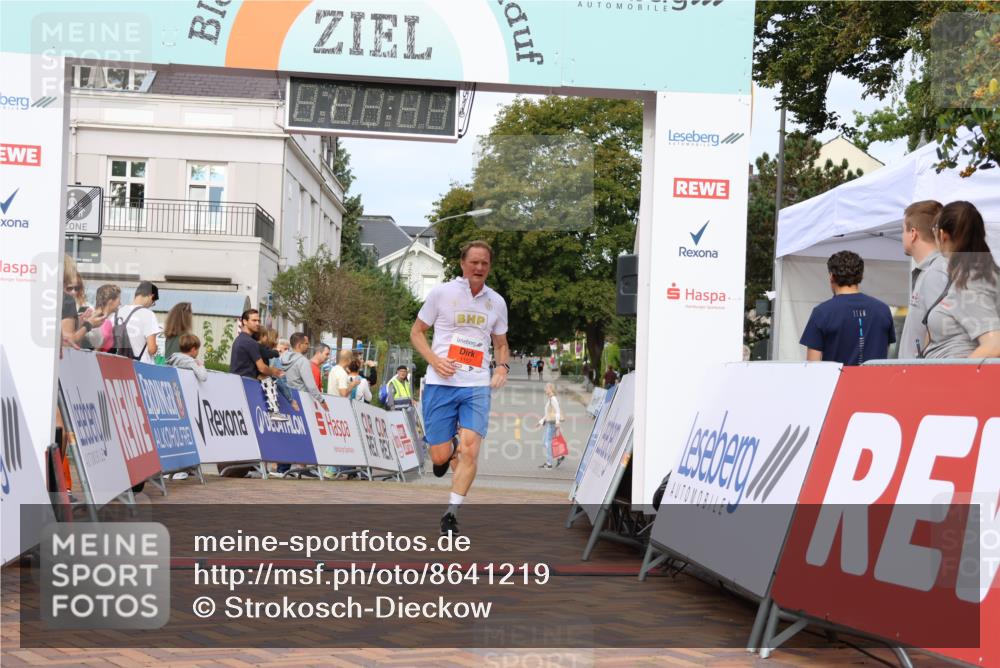 31.08.2025 - 21. Blankeneser Heldenlauf Strokosch-Dieckow http://msf.ph/oto/8641219 31.08.2025 09:43:47 Ziel 1157, 1009 meine-sportfotos.de