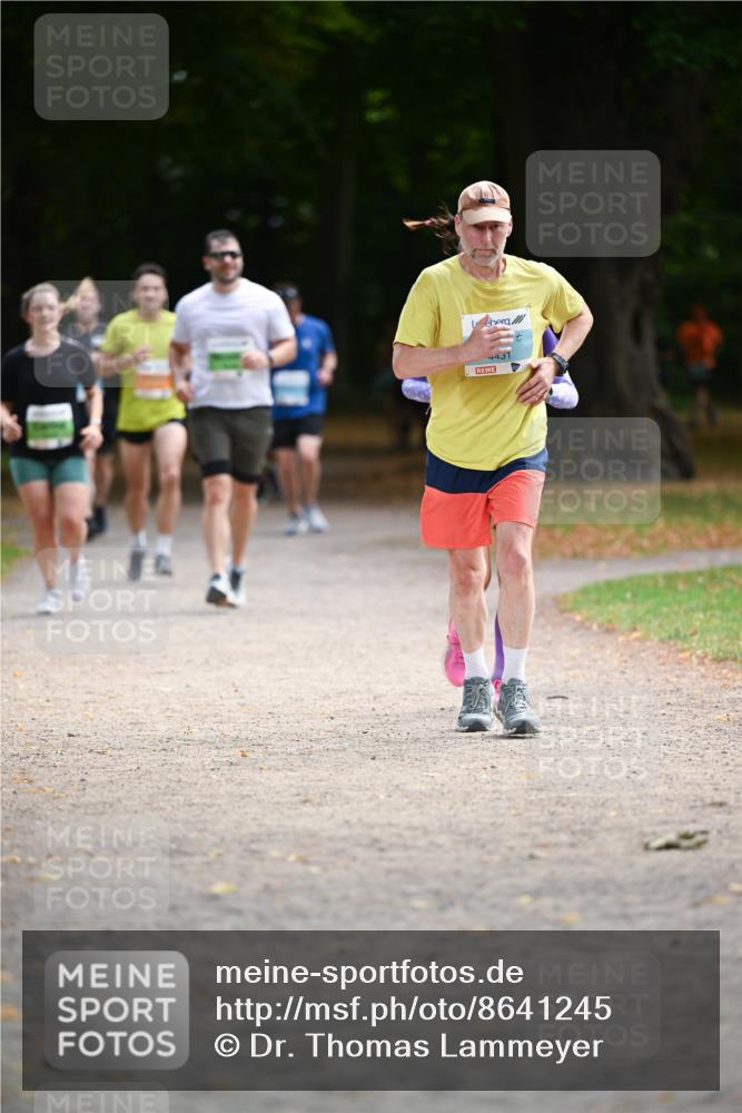 31.08.2025 - 21. Blankeneser Heldenlauf Dr. Thomas Lammeyer http://msf.ph/oto/8641245 31.08.2025 11:02:44 Laufen 4431 meine-sportfotos.de
