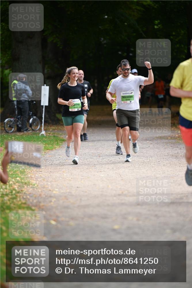 31.08.2025 - 21. Blankeneser Heldenlauf Dr. Thomas Lammeyer http://msf.ph/oto/8641250 31.08.2025 11:02:45 Laufen 3449, 3448 meine-sportfotos.de
