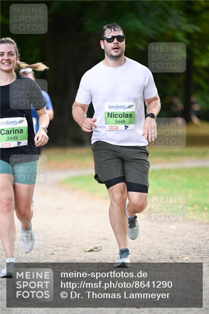 31.08.2025 - 21. Blankeneser Heldenlauf Dr. Thomas Lammeyer http://msf.ph/oto/8641290 31.08.2025 11:02:50 Laufen 3449, 3448 meine-sportfotos.de