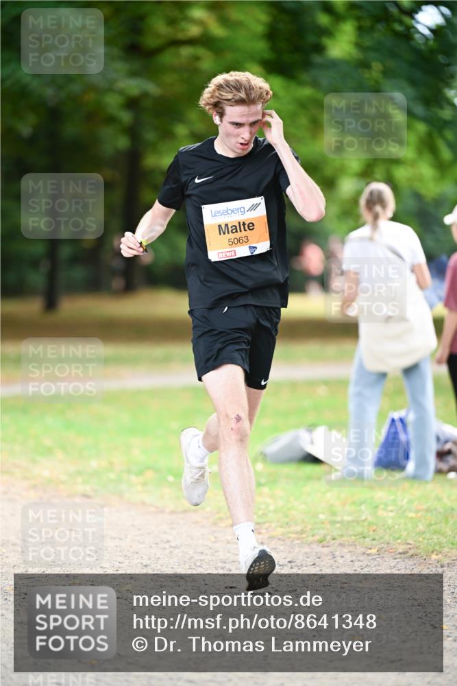 31.08.2025 - 21. Blankeneser Heldenlauf Dr. Thomas Lammeyer http://msf.ph/oto/8641348 31.08.2025 11:03:00 Laufen 5063 meine-sportfotos.de