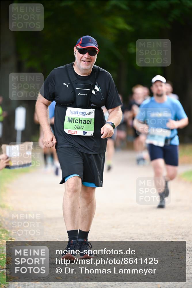 31.08.2025 - 21. Blankeneser Heldenlauf Dr. Thomas Lammeyer http://msf.ph/oto/8641425 31.08.2025 11:03:13 Laufen 3287 meine-sportfotos.de