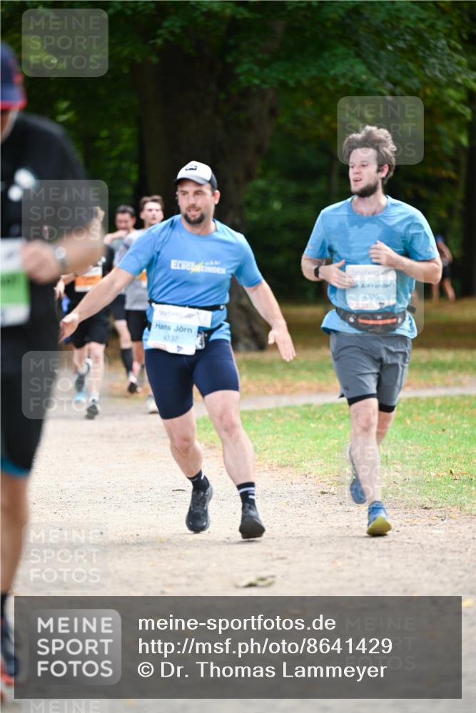 31.08.2025 - 21. Blankeneser Heldenlauf Dr. Thomas Lammeyer http://msf.ph/oto/8641429 31.08.2025 11:03:14 Laufen 4336, 4337 meine-sportfotos.de
