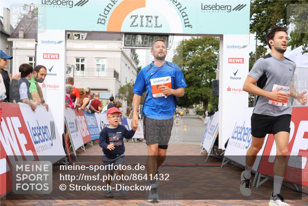 31.08.2025 - 21. Blankeneser Heldenlauf Strokosch-Dieckow http://msf.ph/oto/8641432 31.08.2025 09:39:26 Ziel 1052, 1047 meine-sportfotos.de