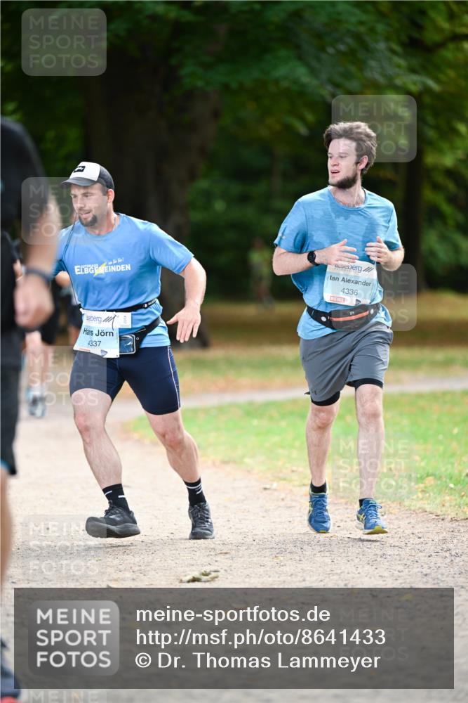 31.08.2025 - 21. Blankeneser Heldenlauf Dr. Thomas Lammeyer http://msf.ph/oto/8641433 31.08.2025 11:03:14 Laufen 4336, 4337 meine-sportfotos.de