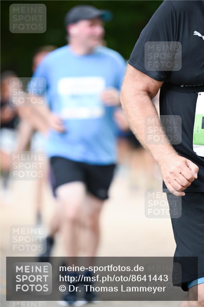 31.08.2025 - 21. Blankeneser Heldenlauf Dr. Thomas Lammeyer http://msf.ph/oto/8641443 31.08.2025 11:03:16 Laufen 11 meine-sportfotos.de