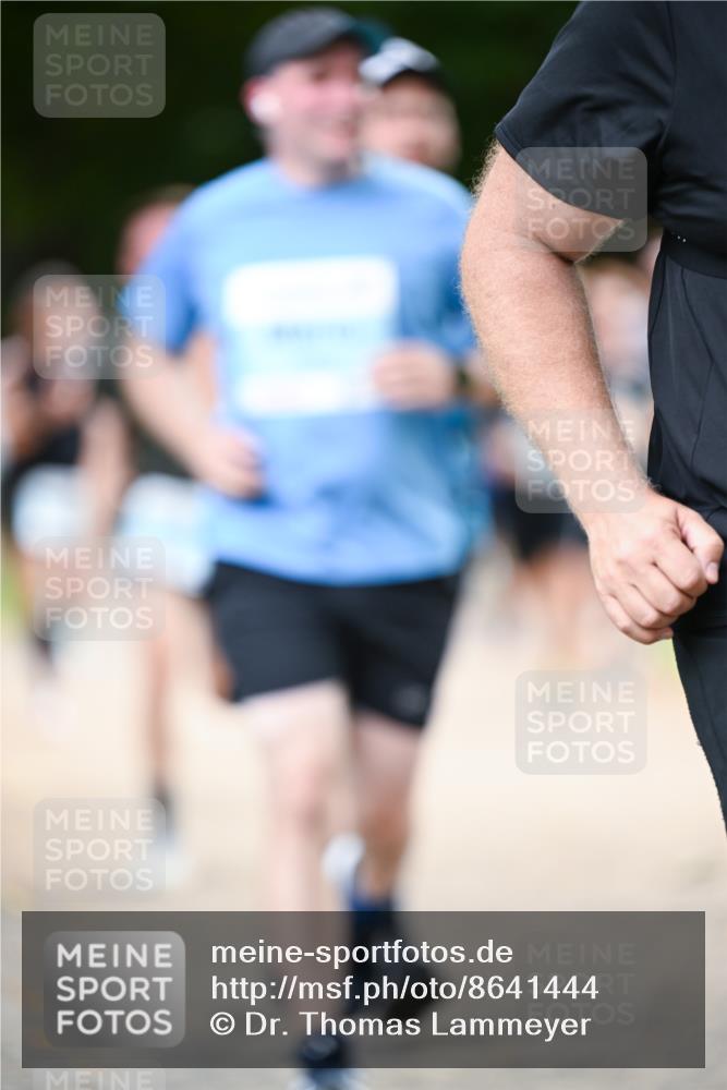 31.08.2025 - 21. Blankeneser Heldenlauf Dr. Thomas Lammeyer http://msf.ph/oto/8641444 31.08.2025 11:03:16 Laufen  meine-sportfotos.de