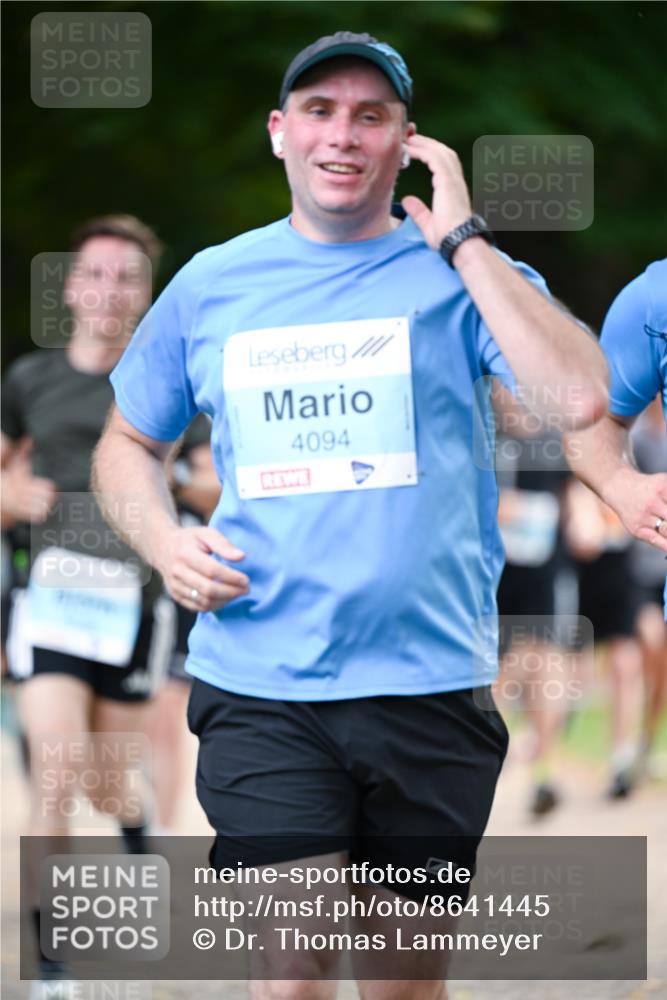 31.08.2025 - 21. Blankeneser Heldenlauf Dr. Thomas Lammeyer http://msf.ph/oto/8641445 31.08.2025 11:03:17 Laufen 4094 meine-sportfotos.de