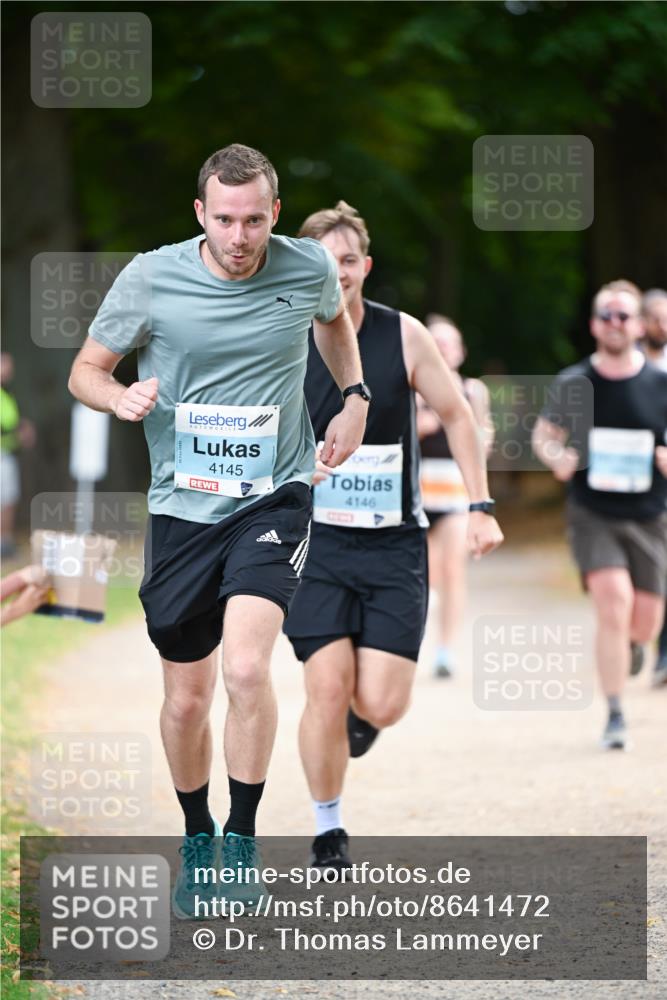 31.08.2025 - 21. Blankeneser Heldenlauf Dr. Thomas Lammeyer http://msf.ph/oto/8641472 31.08.2025 11:03:21 Laufen 4145, 4146 meine-sportfotos.de