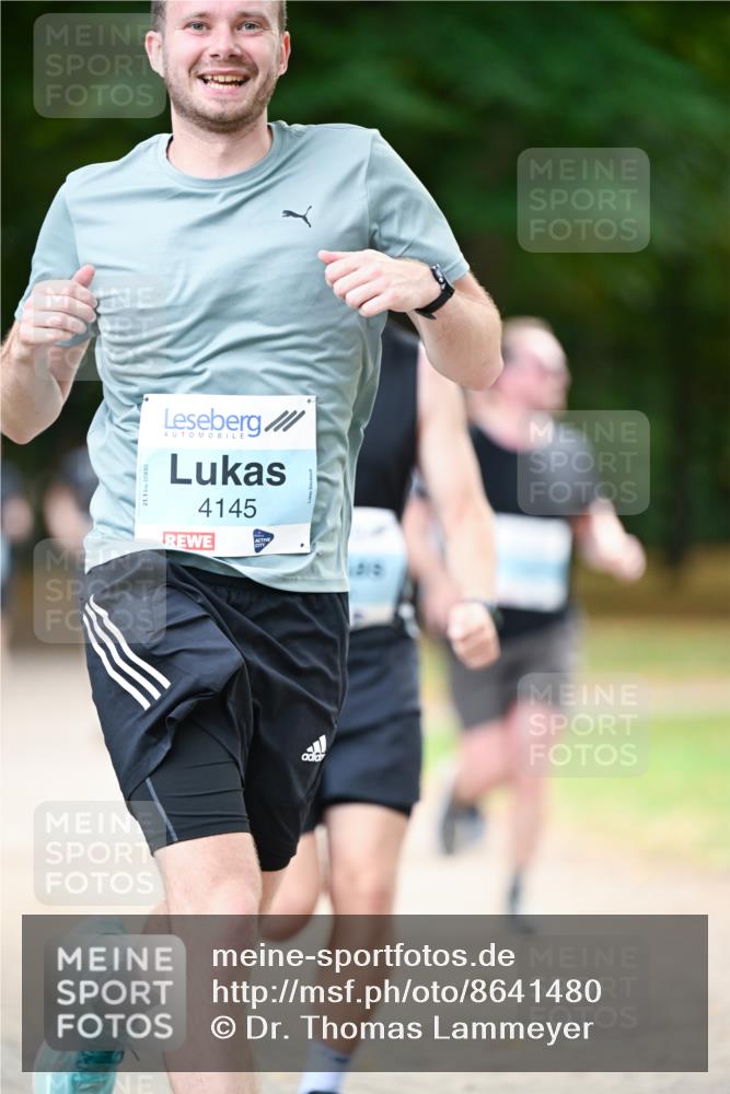 31.08.2025 - 21. Blankeneser Heldenlauf Dr. Thomas Lammeyer http://msf.ph/oto/8641480 31.08.2025 11:03:23 Laufen 4145 meine-sportfotos.de