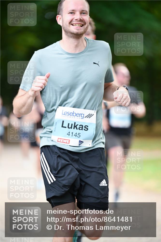 31.08.2025 - 21. Blankeneser Heldenlauf Dr. Thomas Lammeyer http://msf.ph/oto/8641481 31.08.2025 11:03:23 Laufen 4145 meine-sportfotos.de