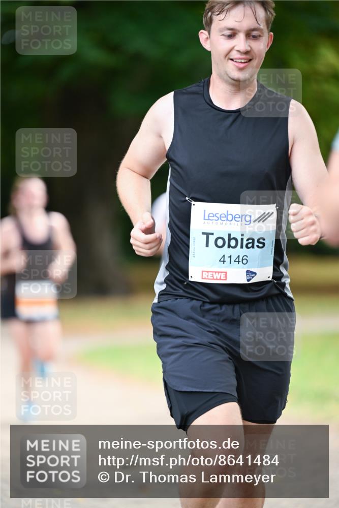 31.08.2025 - 21. Blankeneser Heldenlauf Dr. Thomas Lammeyer http://msf.ph/oto/8641484 31.08.2025 11:03:23 Laufen 4146 meine-sportfotos.de