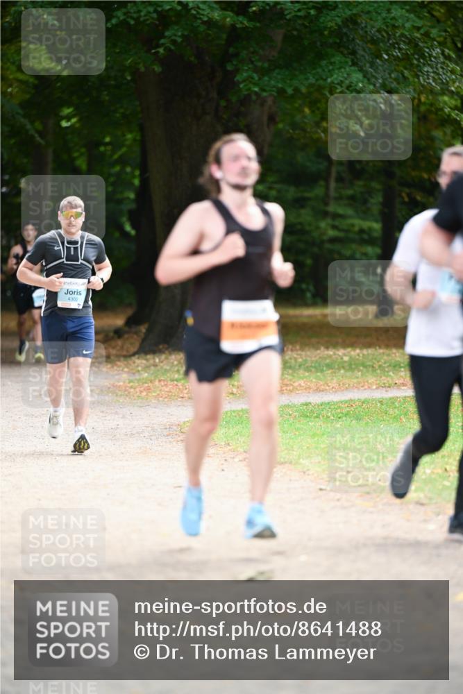 31.08.2025 - 21. Blankeneser Heldenlauf Dr. Thomas Lammeyer http://msf.ph/oto/8641488 31.08.2025 11:03:24 Laufen 4302 meine-sportfotos.de