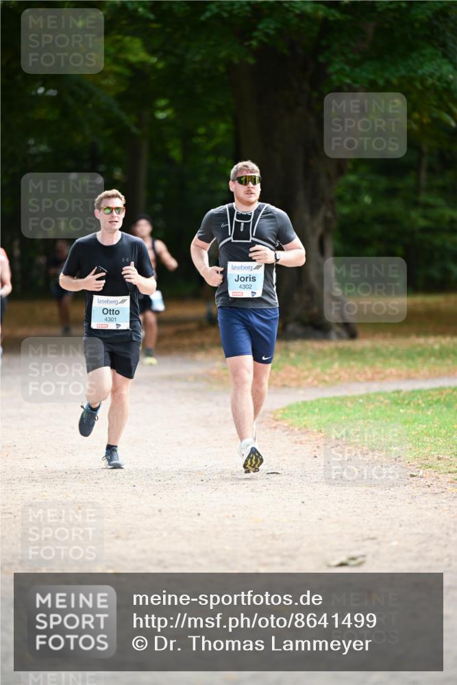 31.08.2025 - 21. Blankeneser Heldenlauf Dr. Thomas Lammeyer http://msf.ph/oto/8641499 31.08.2025 11:03:26 Laufen 4301, 4302 meine-sportfotos.de