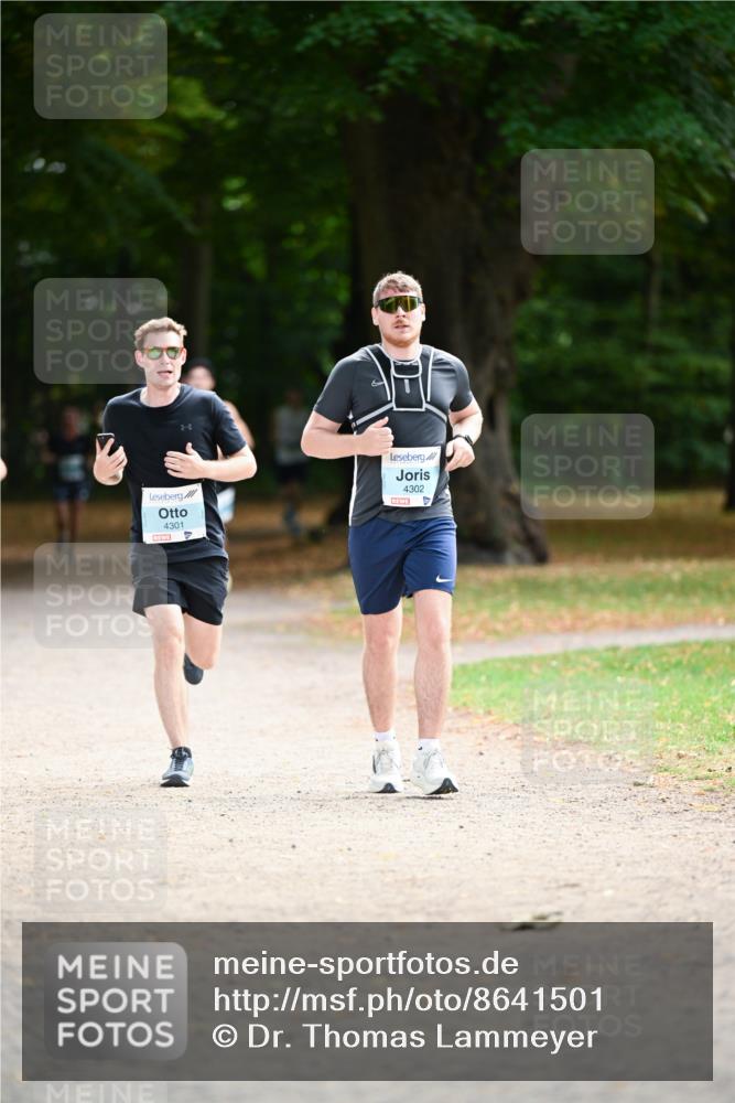 31.08.2025 - 21. Blankeneser Heldenlauf Dr. Thomas Lammeyer http://msf.ph/oto/8641501 31.08.2025 11:03:26 Laufen 4301, 4302, 4 meine-sportfotos.de