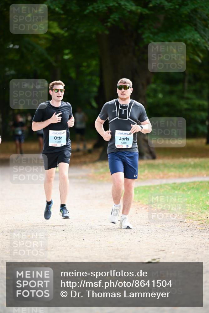 31.08.2025 - 21. Blankeneser Heldenlauf Dr. Thomas Lammeyer http://msf.ph/oto/8641504 31.08.2025 11:03:26 Laufen 4301, 4302, 4 meine-sportfotos.de