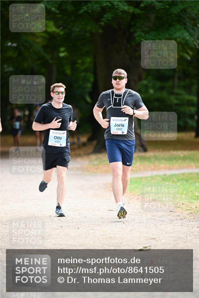 31.08.2025 - 21. Blankeneser Heldenlauf Dr. Thomas Lammeyer http://msf.ph/oto/8641505 31.08.2025 11:03:27 Laufen 4301, 4302, 4 meine-sportfotos.de