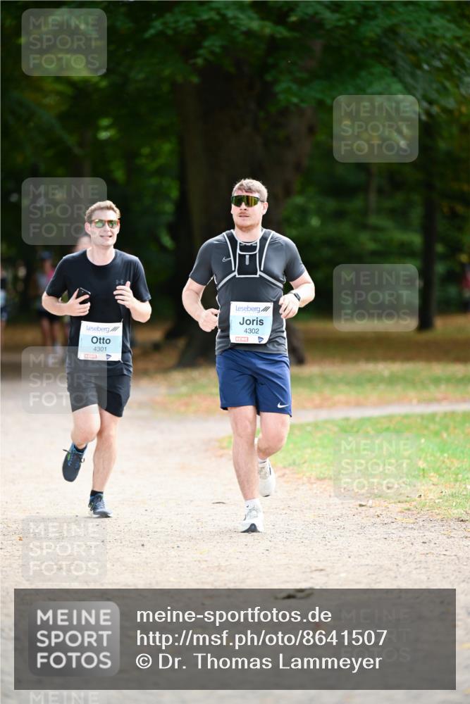 31.08.2025 - 21. Blankeneser Heldenlauf Dr. Thomas Lammeyer http://msf.ph/oto/8641507 31.08.2025 11:03:27 Laufen 4301, 4302 meine-sportfotos.de