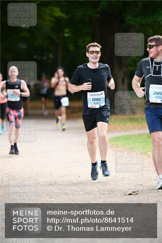 31.08.2025 - 21. Blankeneser Heldenlauf Dr. Thomas Lammeyer http://msf.ph/oto/8641514 31.08.2025 11:03:28 Laufen 4301, 4302 meine-sportfotos.de