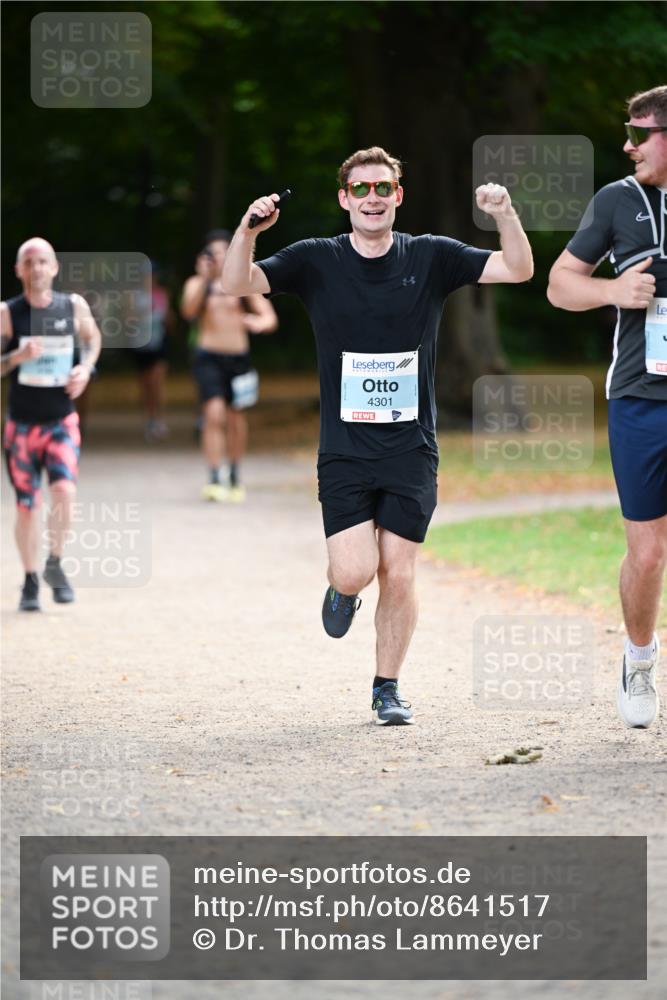 31.08.2025 - 21. Blankeneser Heldenlauf Dr. Thomas Lammeyer http://msf.ph/oto/8641517 31.08.2025 11:03:28 Laufen 4301 meine-sportfotos.de