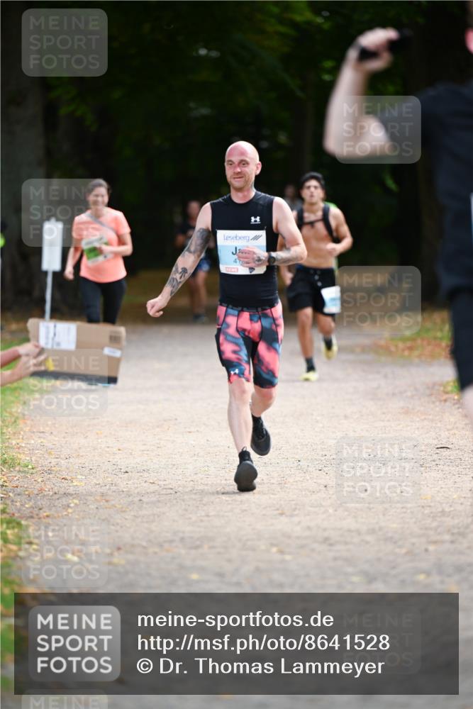 31.08.2025 - 21. Blankeneser Heldenlauf Dr. Thomas Lammeyer http://msf.ph/oto/8641528 31.08.2025 11:03:30 Laufen  meine-sportfotos.de