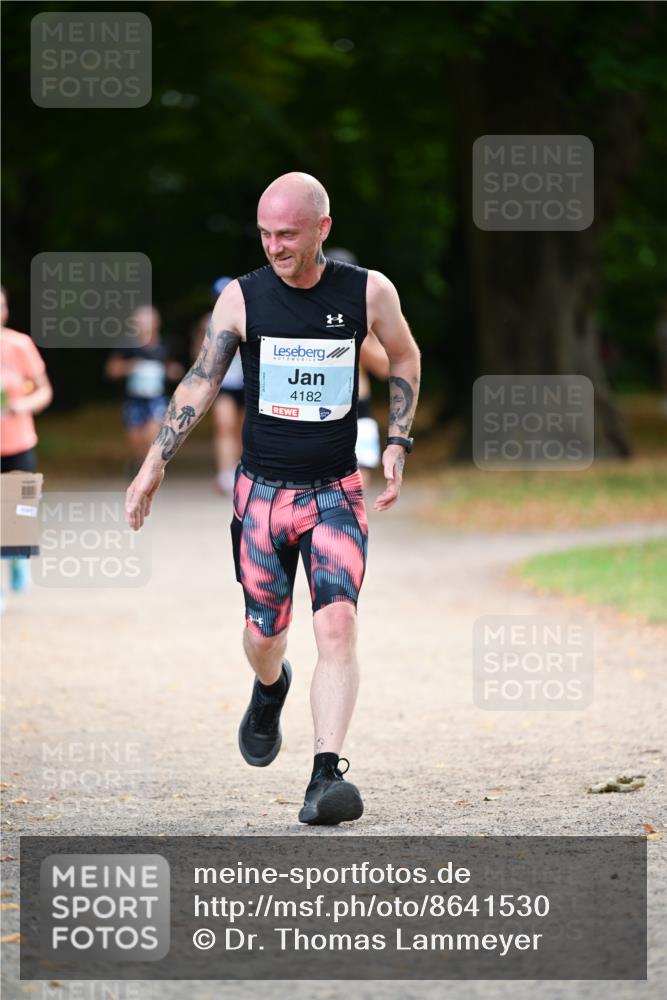 31.08.2025 - 21. Blankeneser Heldenlauf Dr. Thomas Lammeyer http://msf.ph/oto/8641530 31.08.2025 11:03:32 Laufen 4182 meine-sportfotos.de