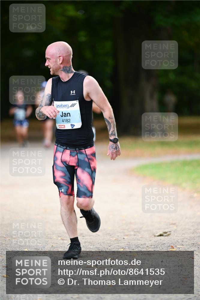 31.08.2025 - 21. Blankeneser Heldenlauf Dr. Thomas Lammeyer http://msf.ph/oto/8641535 31.08.2025 11:03:32 Laufen 4182 meine-sportfotos.de
