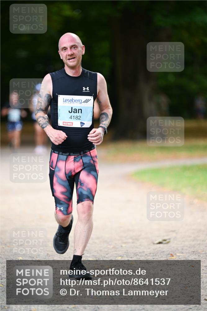 31.08.2025 - 21. Blankeneser Heldenlauf Dr. Thomas Lammeyer http://msf.ph/oto/8641537 31.08.2025 11:03:32 Laufen 4182 meine-sportfotos.de