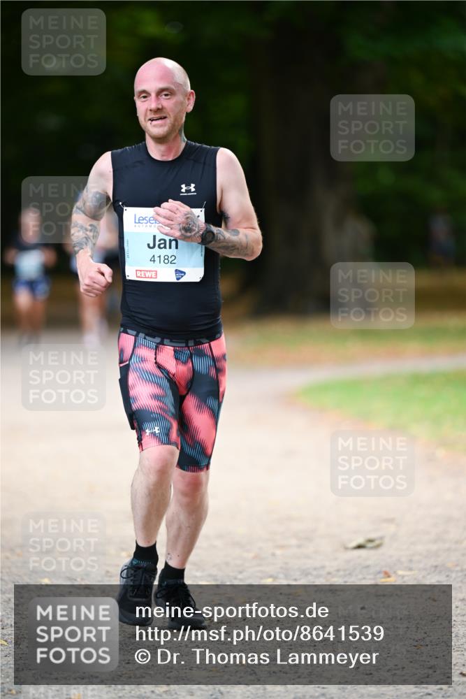 31.08.2025 - 21. Blankeneser Heldenlauf Dr. Thomas Lammeyer http://msf.ph/oto/8641539 31.08.2025 11:03:32 Laufen 4182 meine-sportfotos.de
