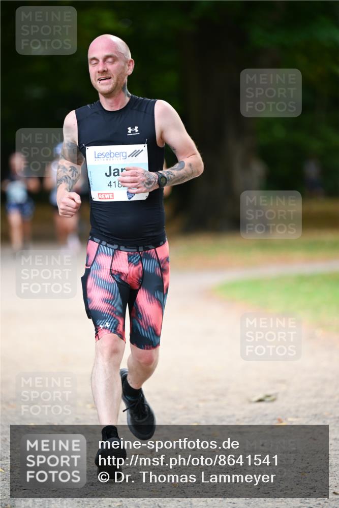 31.08.2025 - 21. Blankeneser Heldenlauf Dr. Thomas Lammeyer http://msf.ph/oto/8641541 31.08.2025 11:03:32 Laufen 418 meine-sportfotos.de