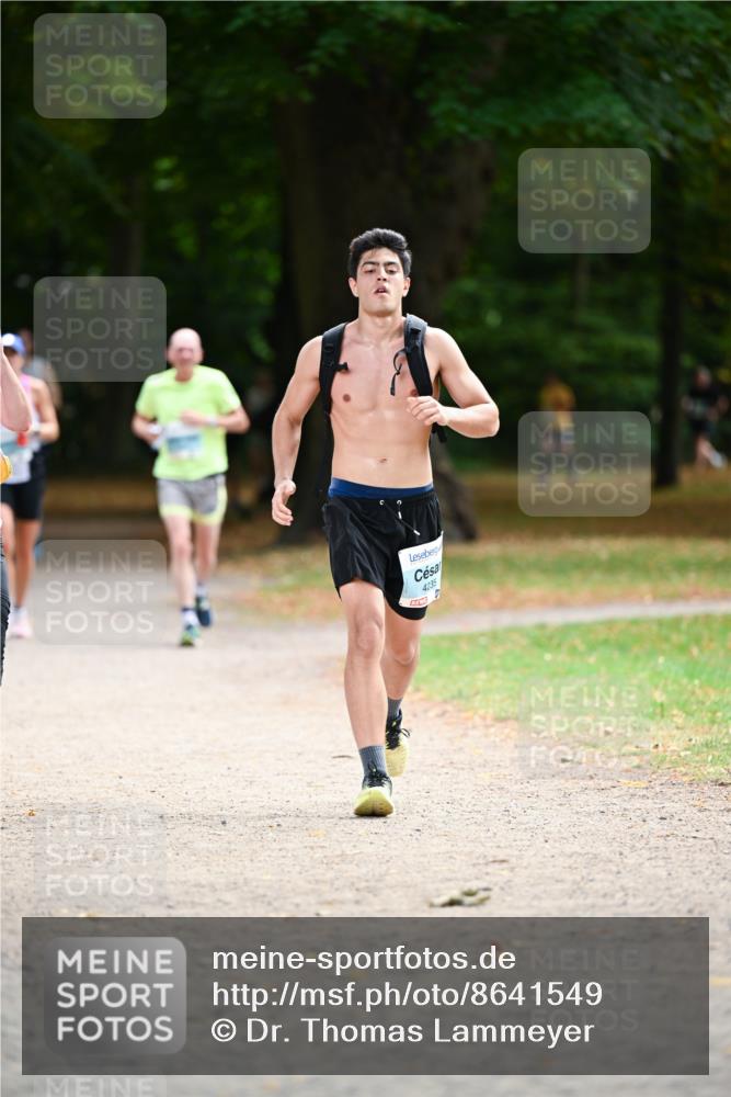 31.08.2025 - 21. Blankeneser Heldenlauf Dr. Thomas Lammeyer http://msf.ph/oto/8641549 31.08.2025 11:03:35 Laufen 4235 meine-sportfotos.de