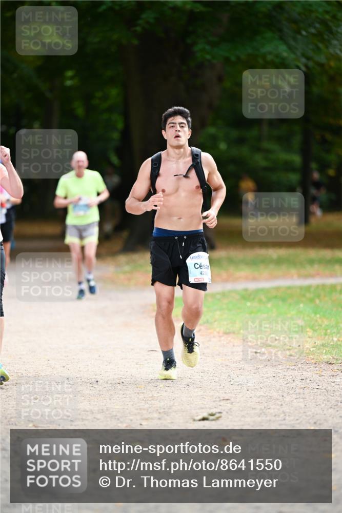 31.08.2025 - 21. Blankeneser Heldenlauf Dr. Thomas Lammeyer http://msf.ph/oto/8641550 31.08.2025 11:03:35 Laufen 4235 meine-sportfotos.de