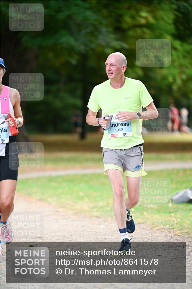 31.08.2025 - 21. Blankeneser Heldenlauf Dr. Thomas Lammeyer http://msf.ph/oto/8641578 31.08.2025 11:03:42 Laufen 4, 4063 meine-sportfotos.de