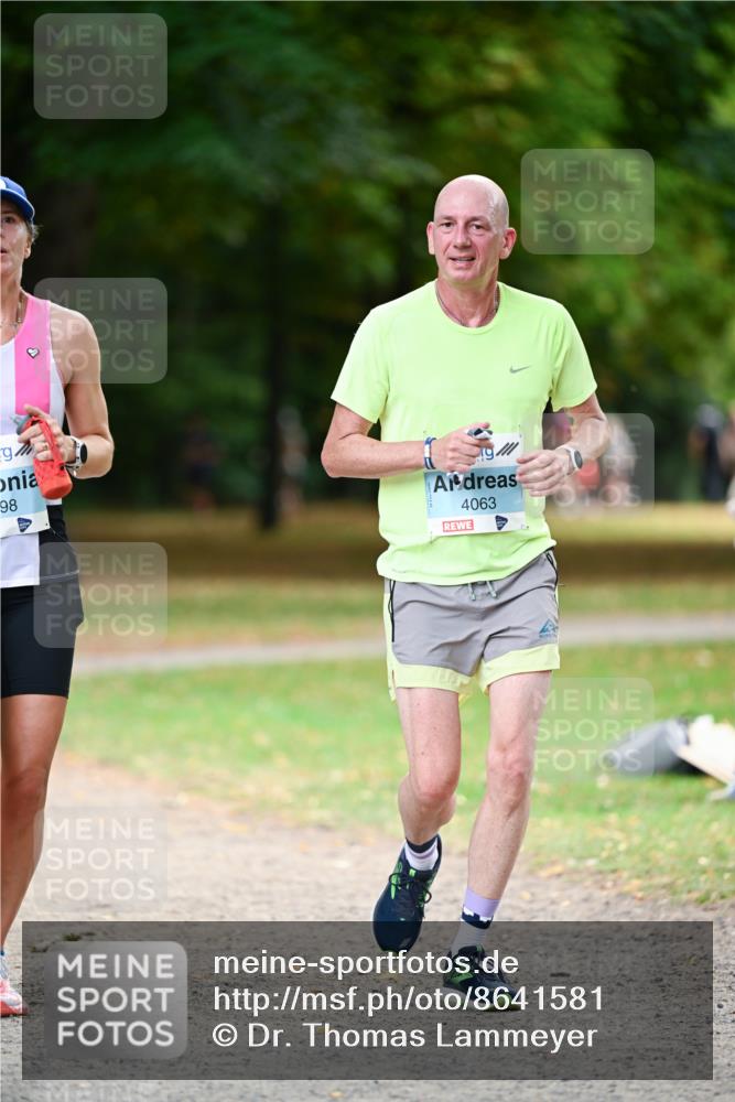 31.08.2025 - 21. Blankeneser Heldenlauf Dr. Thomas Lammeyer http://msf.ph/oto/8641581 31.08.2025 11:03:43 Laufen 9, 98, 4063 meine-sportfotos.de