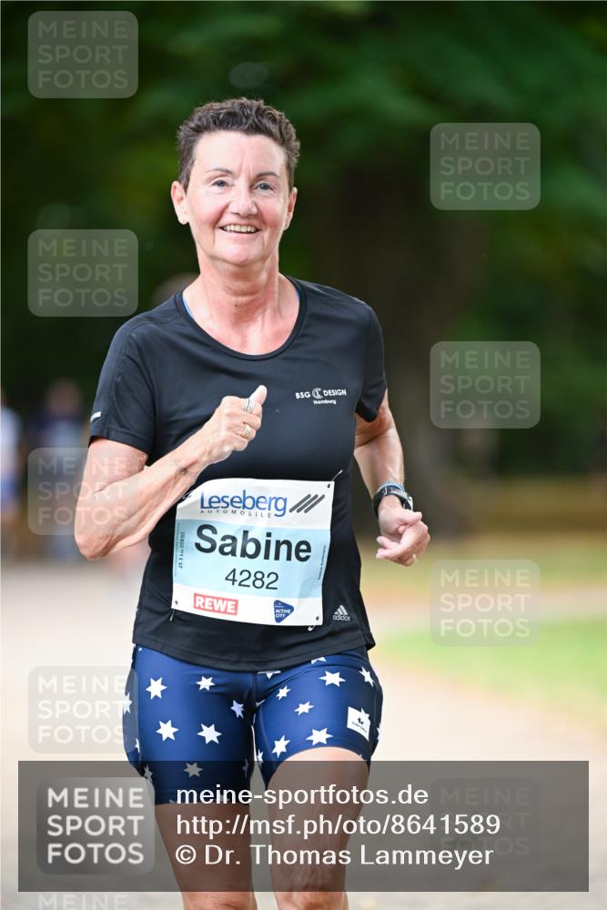 31.08.2025 - 21. Blankeneser Heldenlauf Dr. Thomas Lammeyer http://msf.ph/oto/8641589 31.08.2025 11:03:44 Laufen 4282 meine-sportfotos.de