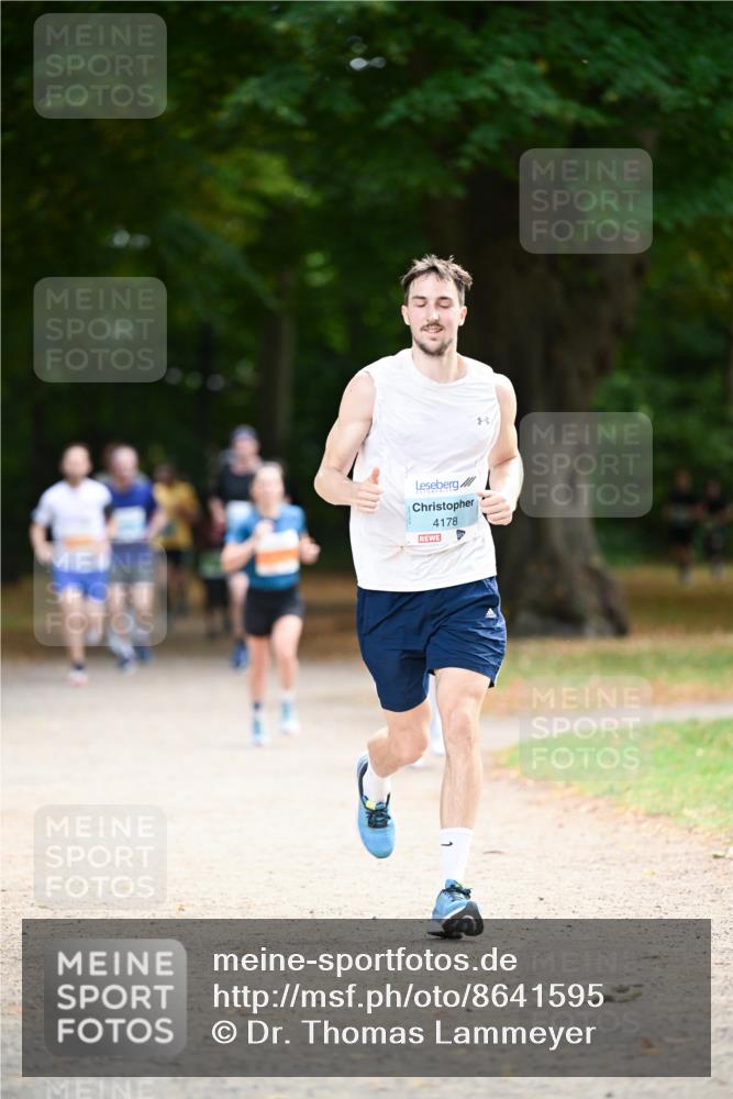 31.08.2025 - 21. Blankeneser Heldenlauf Dr. Thomas Lammeyer http://msf.ph/oto/8641595 31.08.2025 11:03:46 Laufen 4178 meine-sportfotos.de