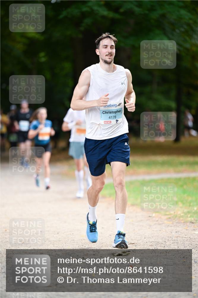 31.08.2025 - 21. Blankeneser Heldenlauf Dr. Thomas Lammeyer http://msf.ph/oto/8641598 31.08.2025 11:03:46 Laufen 4178 meine-sportfotos.de