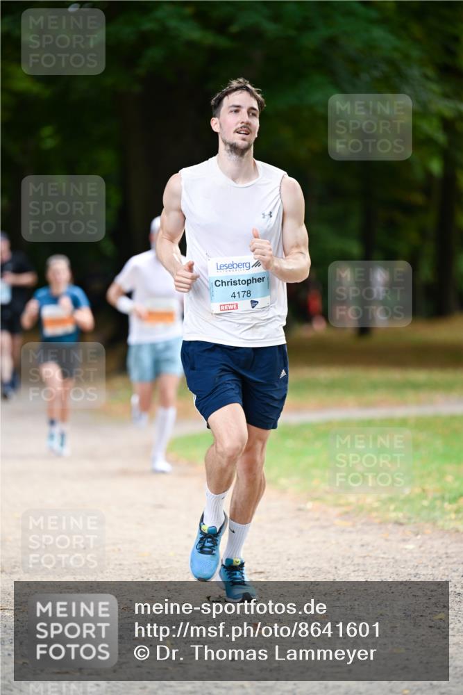 31.08.2025 - 21. Blankeneser Heldenlauf Dr. Thomas Lammeyer http://msf.ph/oto/8641601 31.08.2025 11:03:47 Laufen 4178 meine-sportfotos.de