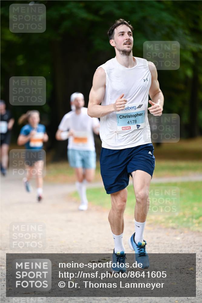 31.08.2025 - 21. Blankeneser Heldenlauf Dr. Thomas Lammeyer http://msf.ph/oto/8641605 31.08.2025 11:03:47 Laufen 4178 meine-sportfotos.de