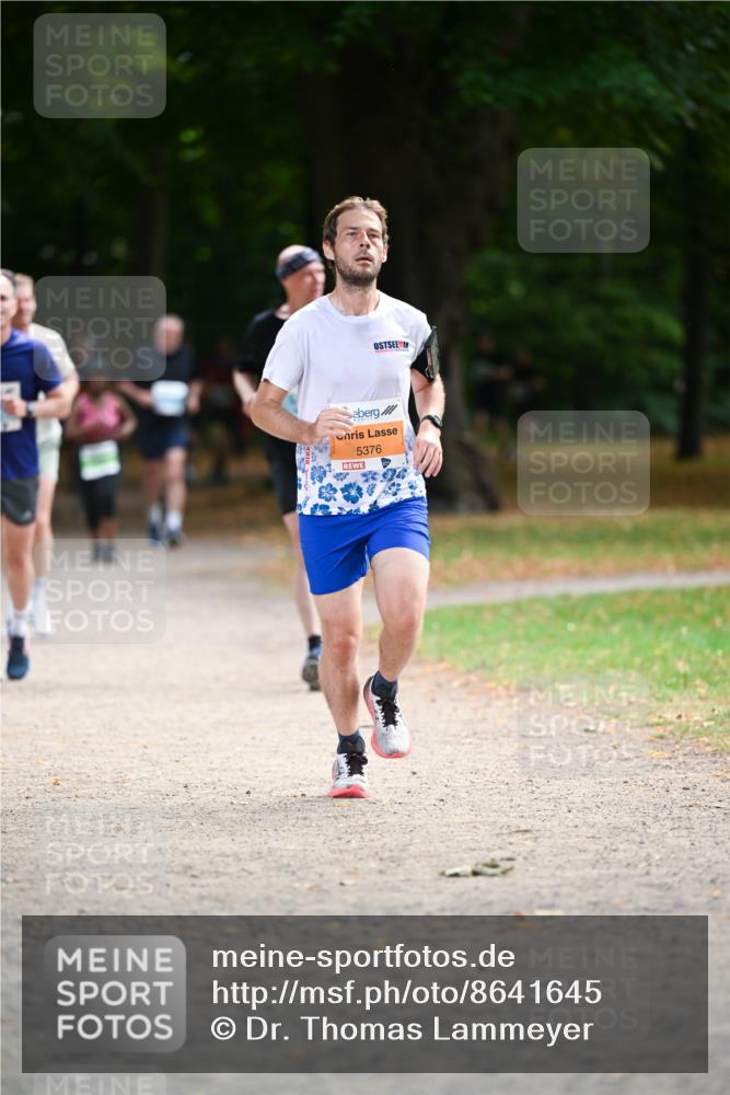 31.08.2025 - 21. Blankeneser Heldenlauf Dr. Thomas Lammeyer http://msf.ph/oto/8641645 31.08.2025 11:03:53 Laufen 5376 meine-sportfotos.de