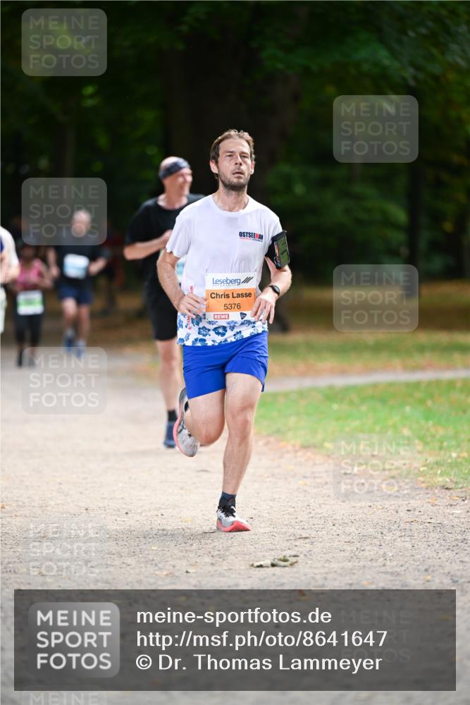 31.08.2025 - 21. Blankeneser Heldenlauf Dr. Thomas Lammeyer http://msf.ph/oto/8641647 31.08.2025 11:03:53 Laufen 5376 meine-sportfotos.de