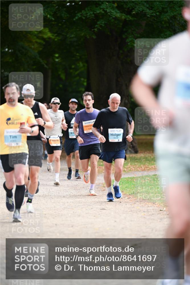31.08.2025 - 21. Blankeneser Heldenlauf Dr. Thomas Lammeyer http://msf.ph/oto/8641697 31.08.2025 11:04:00 Laufen 576, 4208 meine-sportfotos.de