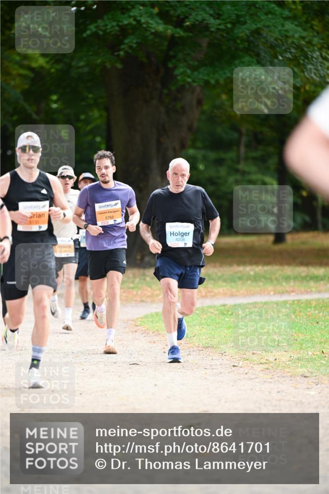 31.08.2025 - 21. Blankeneser Heldenlauf Dr. Thomas Lammeyer http://msf.ph/oto/8641701 31.08.2025 11:04:01 Laufen 5762, 4208 meine-sportfotos.de