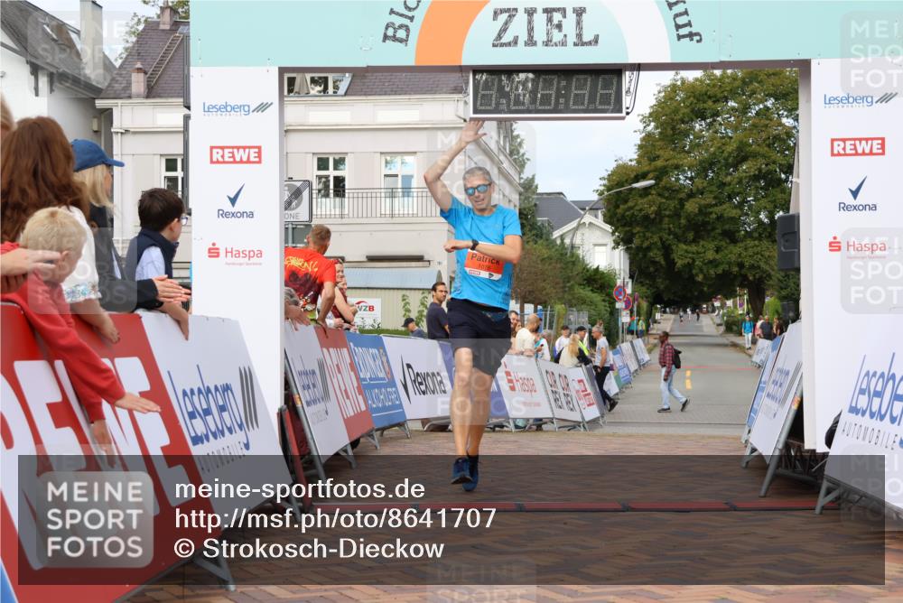 31.08.2025 - 21. Blankeneser Heldenlauf Strokosch-Dieckow http://msf.ph/oto/8641707 31.08.2025 09:41:58 Ziel 1076 meine-sportfotos.de