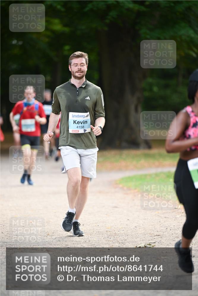 31.08.2025 - 21. Blankeneser Heldenlauf Dr. Thomas Lammeyer http://msf.ph/oto/8641744 31.08.2025 11:04:07 Laufen 4158 meine-sportfotos.de