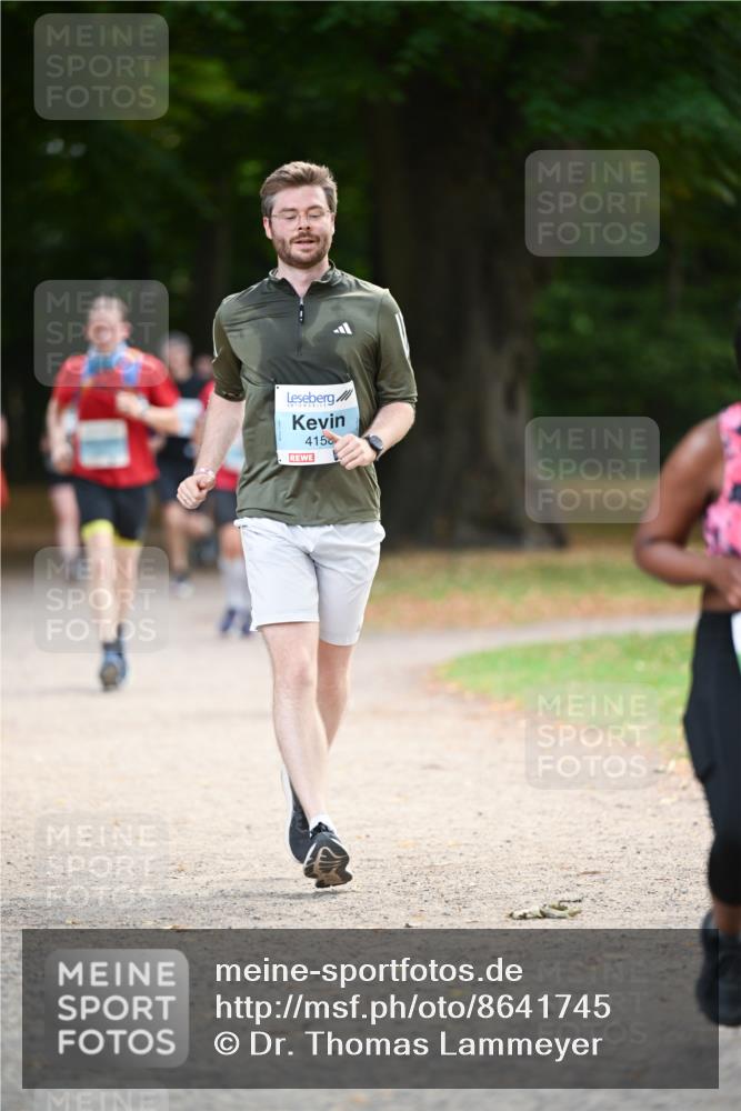 31.08.2025 - 21. Blankeneser Heldenlauf Dr. Thomas Lammeyer http://msf.ph/oto/8641745 31.08.2025 11:04:07 Laufen 415 meine-sportfotos.de