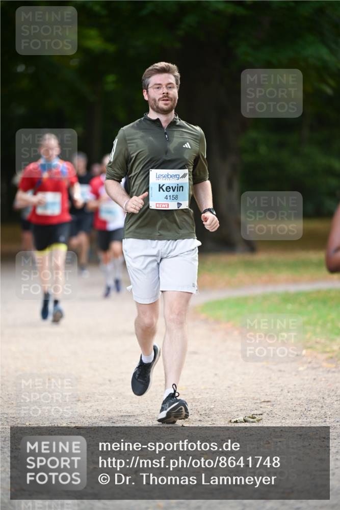 31.08.2025 - 21. Blankeneser Heldenlauf Dr. Thomas Lammeyer http://msf.ph/oto/8641748 31.08.2025 11:04:08 Laufen 4158 meine-sportfotos.de